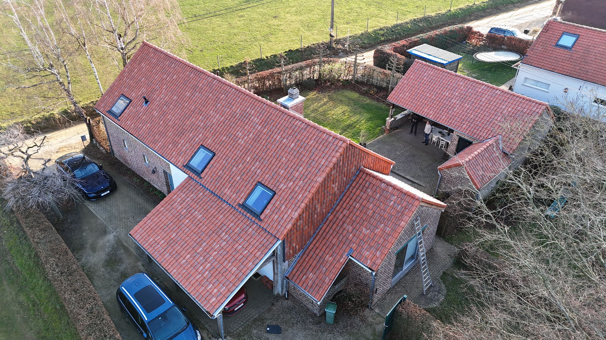 Hoeve met rode kleipannen