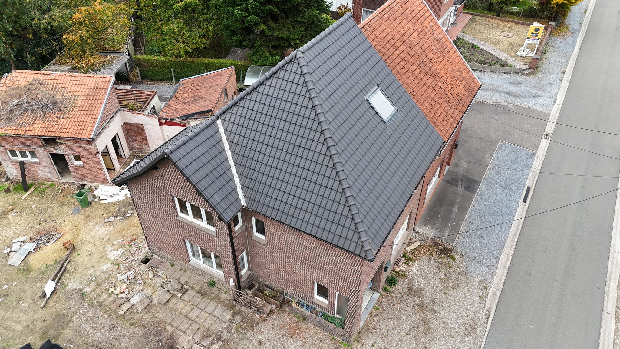 Hellend dak landelijke woning